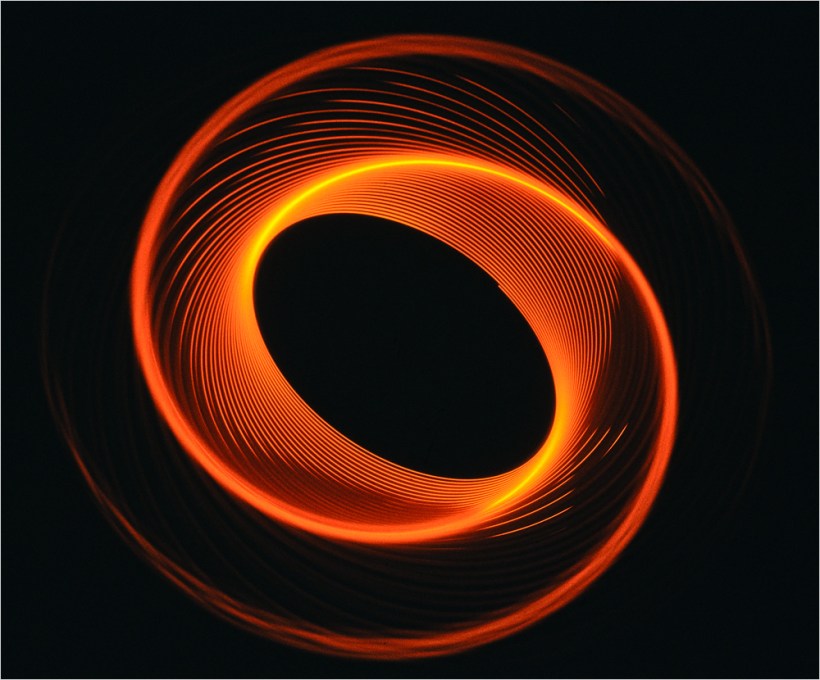 D70_0939 Lichtskulptur - Scan mit Nikon D7000 - AF-S 40mm DX und Nikon ES-1