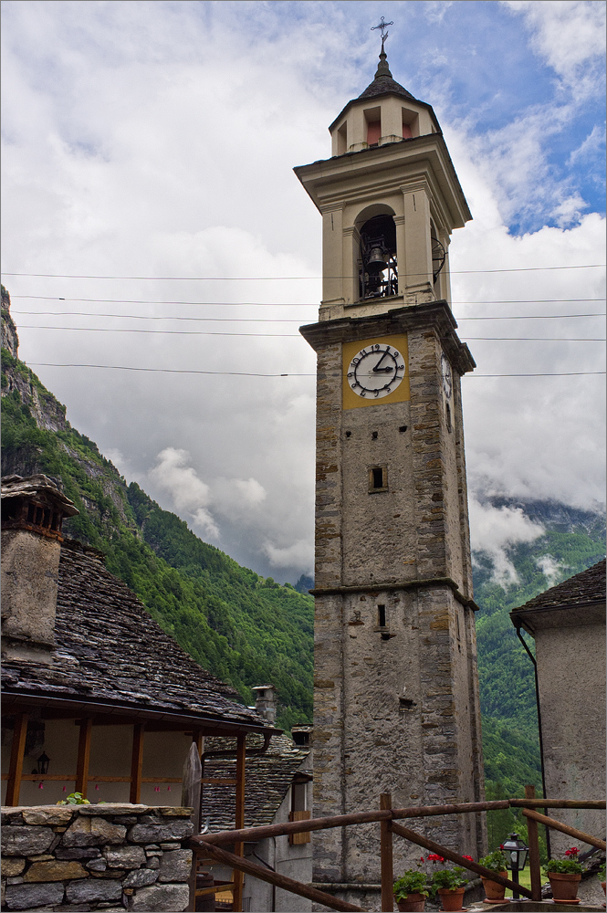 Sonogno im Tessin mit Fuji Finepix X100