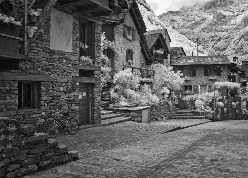 Sonogno im Tessin mit Fuji Finepix X100