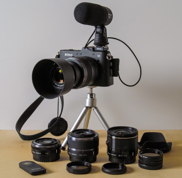 Nikon 1 V1 - ME-1 - Tripod - Lenses - Filters